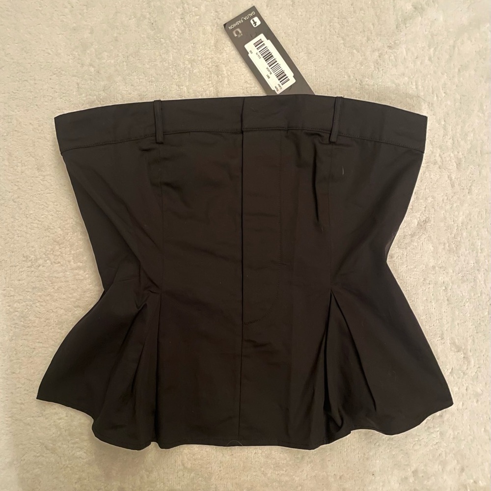 Elegant Black Strapless Top